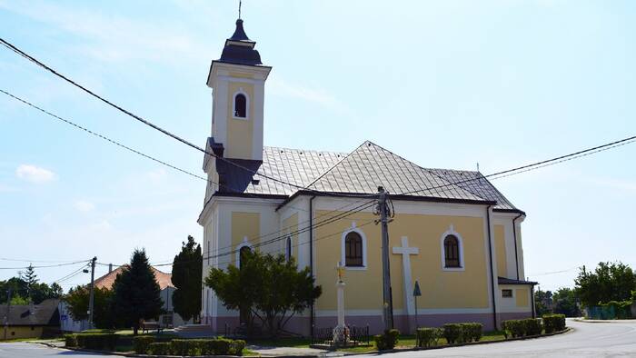 Visit with us interesting places in the villages of Hoste, Abraham, Pusté Úľany, Veľké Úľany and Veľký Grob-7