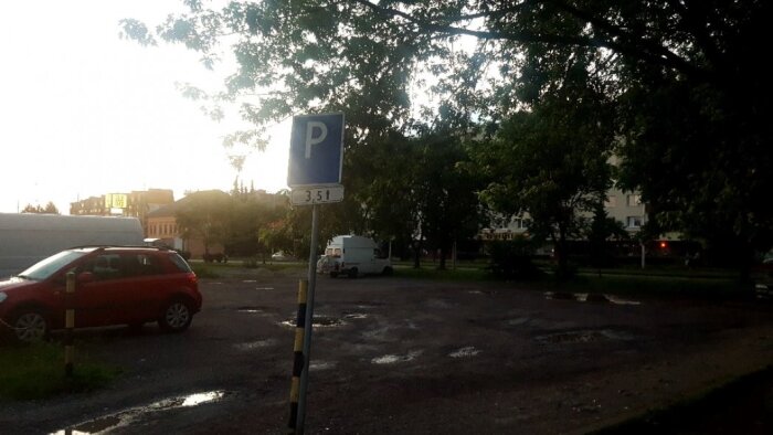 Parkplatz Liptovský Mikuláš, Vansovej 14-1