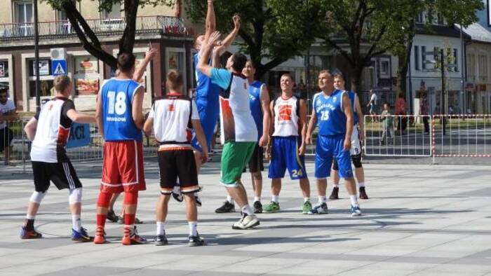 Basketbal pre Handlovčanov-1