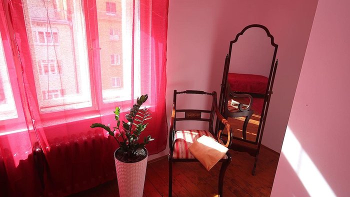 Big apartment with 6 rooms close to City Center-1