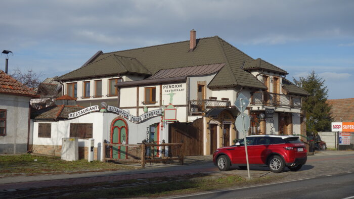 Restaurace &amp; Penzion TOLDI - Matúškovo-3