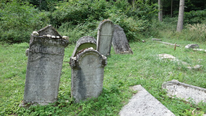 Židovský cintorín-1