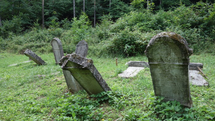 Židovský cintorín-5