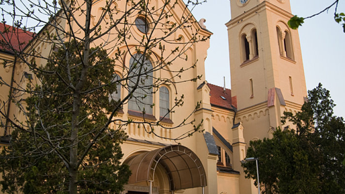 Römisch-katholische Kirche der Heiligen Jungfrau Maria-2
