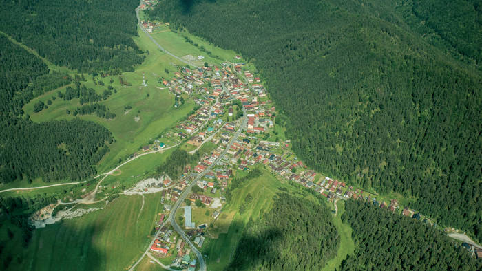 The village of Vernár-1