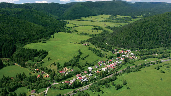 Das Dorf Valkovna-1