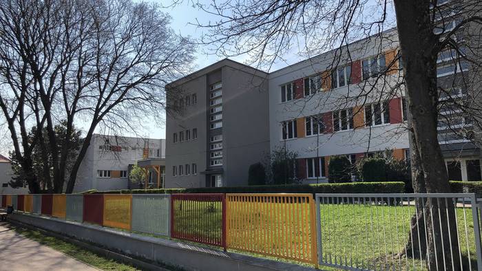 Základní škola Šenkvice-2