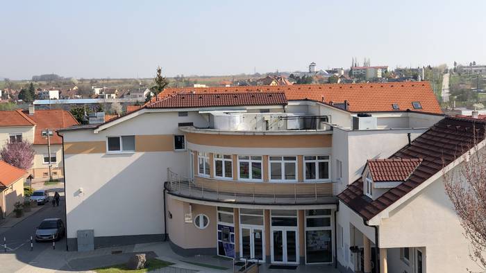 Kulturális és információs központ Šenvice-3