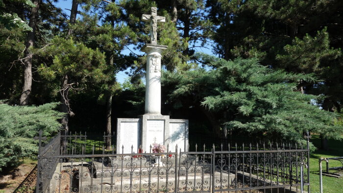 Monument to the fallen in the First World War-1