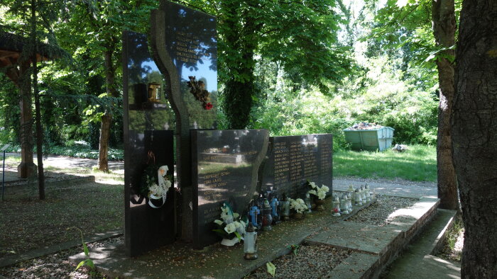 Emlékmű az áldozatoknak II. világháború-1