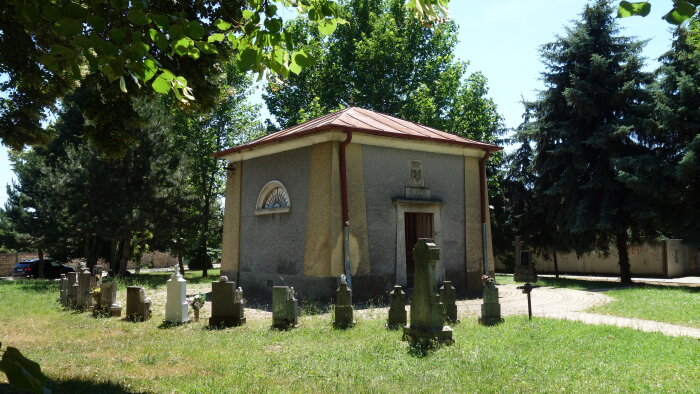 The tomb of the Dezasse family-2