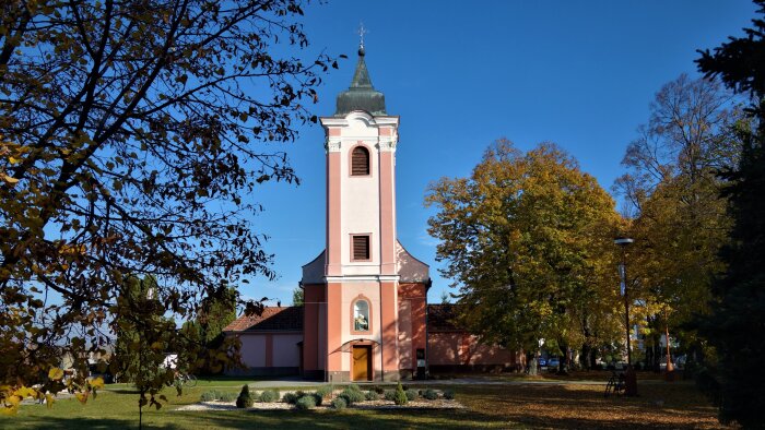 Szent templom Miklós püspök - Pavlice-4