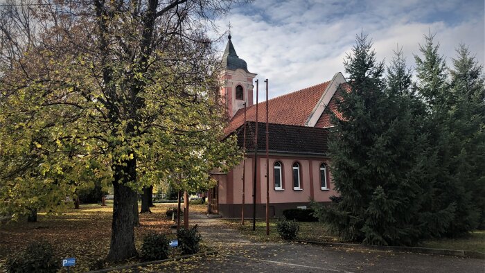 Szent templom Miklós püspök - Pavlice-3