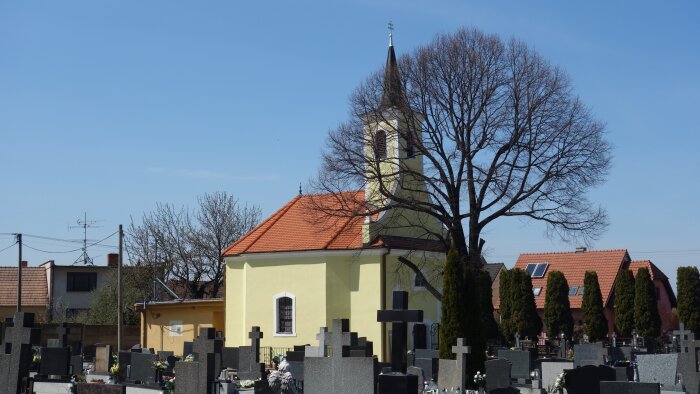 Kapelle der Jungfrau Maria der sieben Leiden - Zeleneč-1