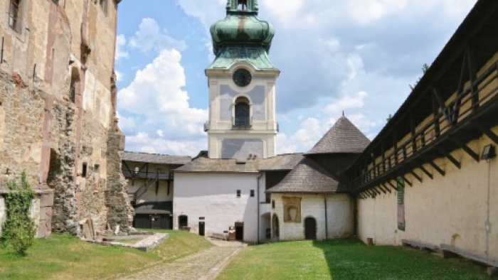 Altes Schloss Banská Štiavnica-1