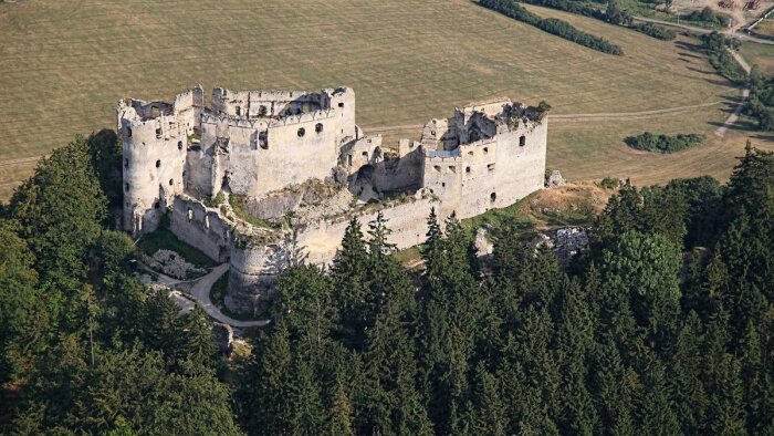 hrad Lietava-2