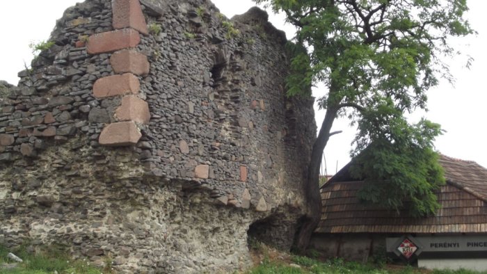 Die Ruinen der Burg Csonkavár-1
