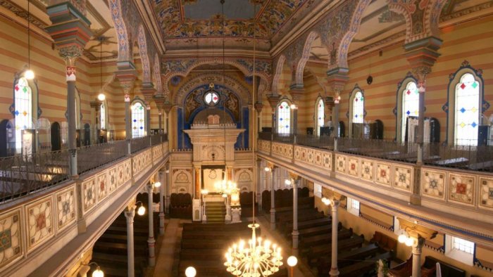Orthodox synagogue-3