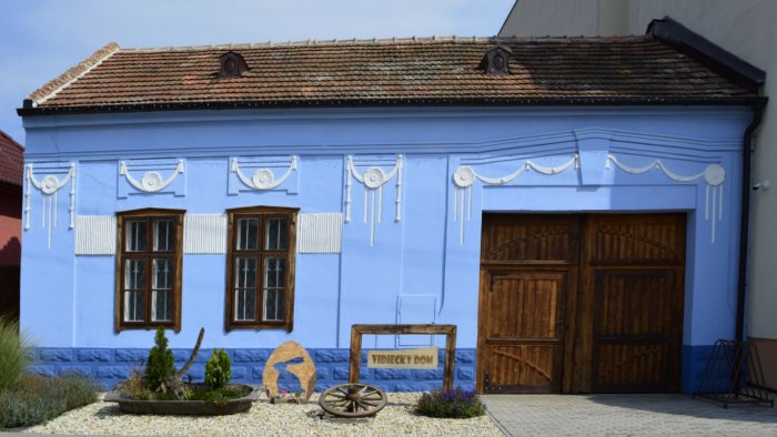 Landhaus im Dorf Vlčkovce-8