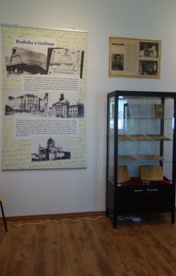 Pamätná izba Jána Palárika a obecné múzeum - Majcichov-17