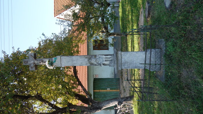 Pamätný kríž Bartekových - Smolenice, časť Smolenická Nová Ves-3