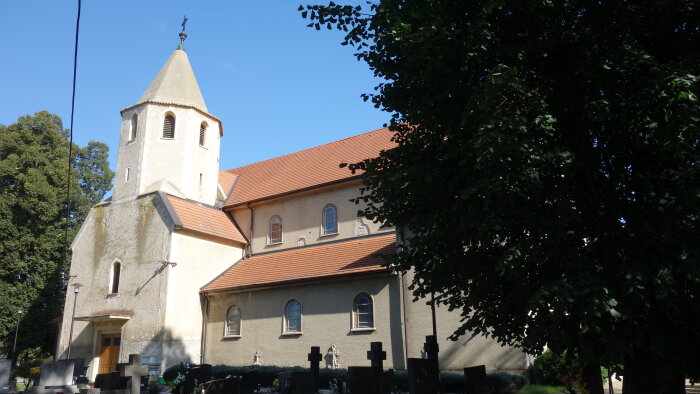 Szent templom Péter és Pál Bohdanovce nad Trnavou-ban-3