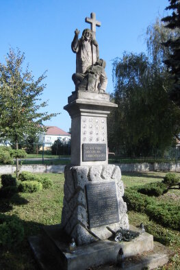 Monument I. and II. World War II - Kátlovce-3