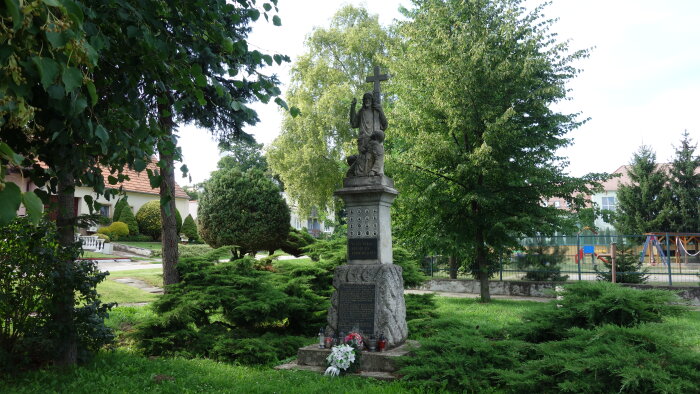 Monument I. and II. World War II - Kátlovce-1