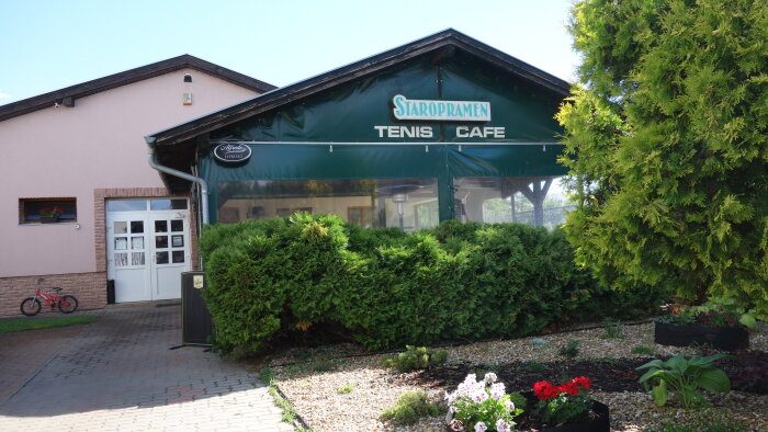 Tennis Café-1