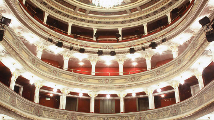 Jonáš Záborský Theater - Historisches Gebäude des Theaters-4