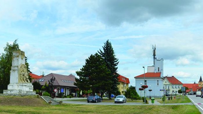 Die Stadt Sládkovičovo-1