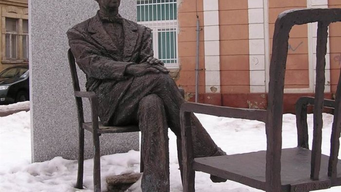 Márai-Statue in Košice-3