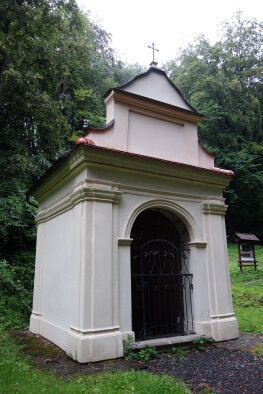 Kaple Sedmi radostí Panny Marie - Marianka, Mariánské údolí-7