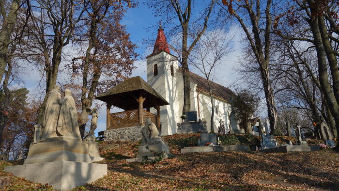 Kostelík Sedmibolestné Panny Marie - Trstín, část Hájiček-2
