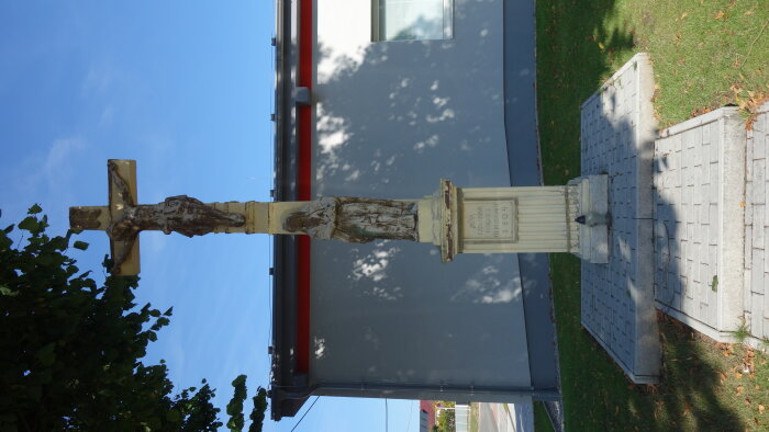 Kříž v obci - Bohdanovce nad Trnavou-3