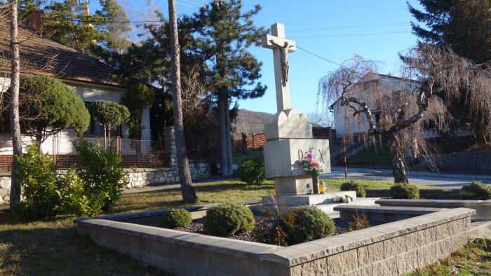 Pomník obetiam 2. svetovej vojny - Pernek-2