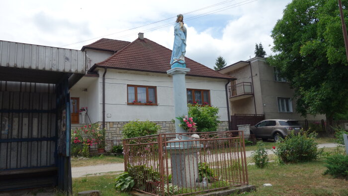 Statue der Unbefleckten Jungfrau Maria - Buche-2