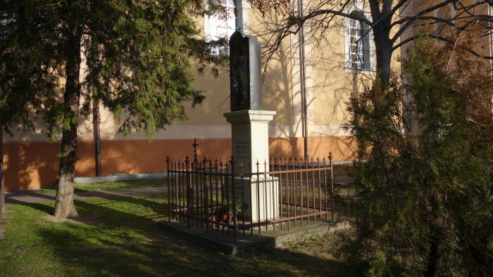 Statue der Jungfrau Maria - Matúškovo-2
