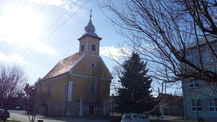 Römisch-katholische St.-Nikolaus-Kirche - Váhovce-2