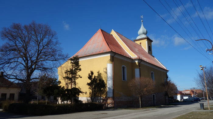 Römisch-katholische St.-Nikolaus-Kirche - Váhovce-1
