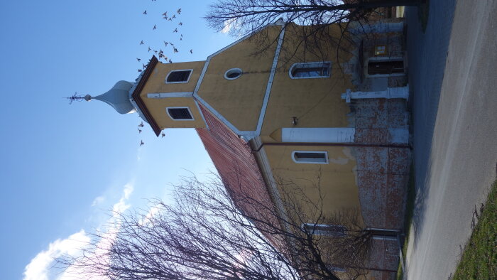 Römisch-katholische St.-Nikolaus-Kirche - Váhovce-3