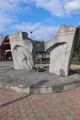 Denkmal für die Deportierten - Veľká Mača-3