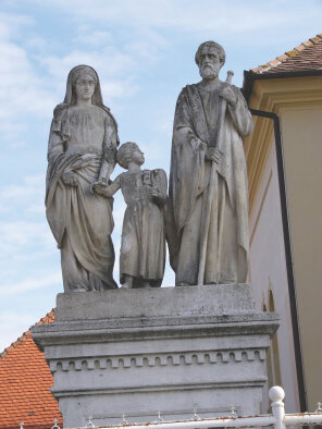 Skulptur der Heiligen Familie - Veľká Mača-5