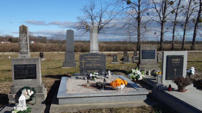 NKP Set of graves - Košúty-3