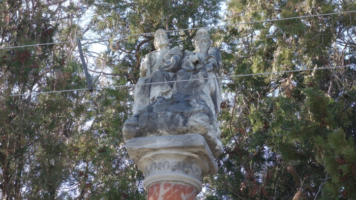 Skulptur von St. Dreifaltigkeit - Váhovce-4