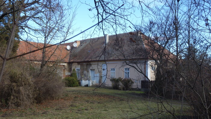 Történelmi ház a park mellett - Košúty-1