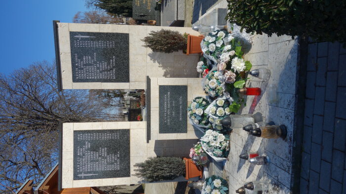 A második világháborúban elesettek emlékműve - Mostová-3