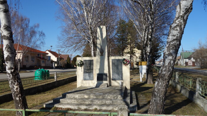 Monument to the fallen in World War II - Čierna Voda-1