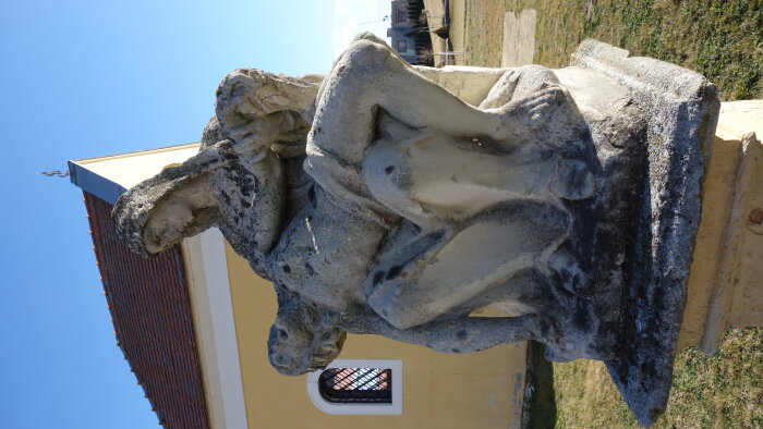 Skulptur von Pieta - Čierny Brod, Teil Heď-2