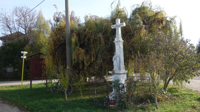 Kamenný kríž na okraji obce - Boleráz-1